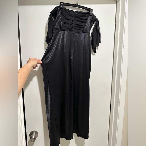 ASOS DESIGN bandeau corset mesh satin midi dress in black - Picture 8 of 11